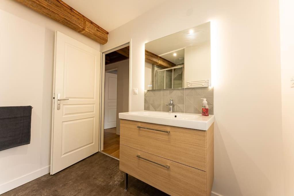 Le « Victor Hugo » Valence Centre Apartment Екстериор снимка